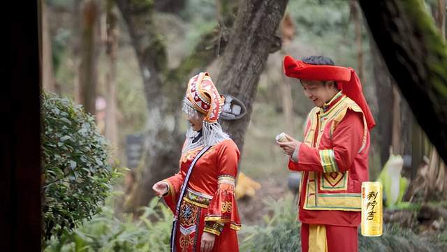 苹果吉吉版铃声
:【吉在云南】健康过年，浓情欢聚